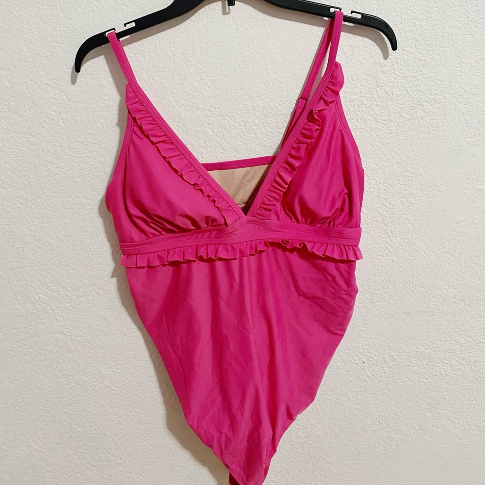 Isabel Maternity by Ingrid one piece pink ruffled swimsuit size L